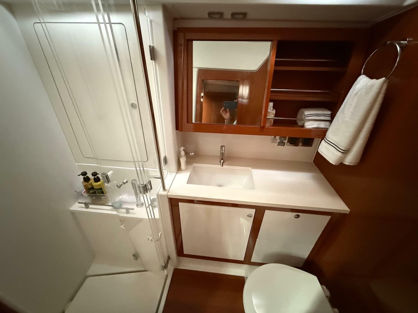 2016 Beneteau Oceanis 60 - Image 20