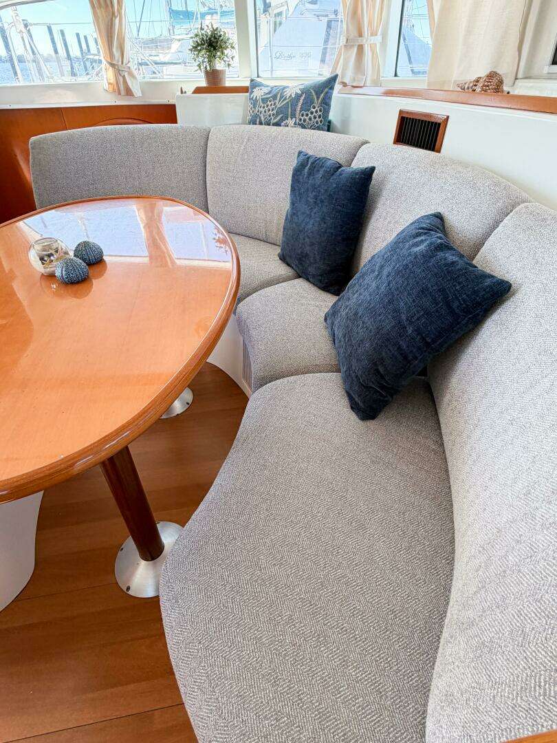 2005 Lagoon 380S - Image 55