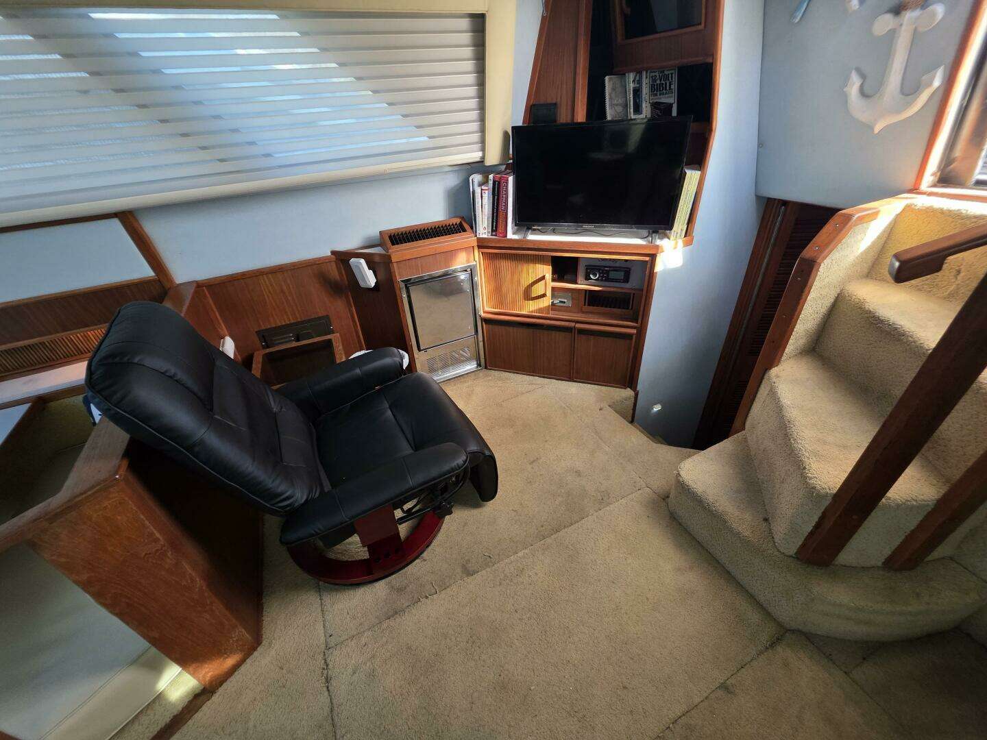 1988 Sea Ray 415 - Image 32