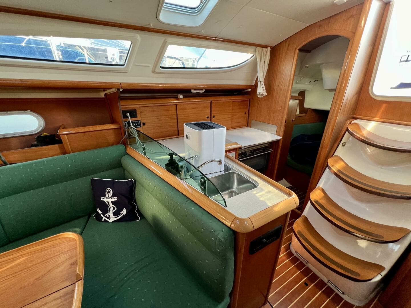 2005 Jeanneau Sun Odyssey 35 - Image 45