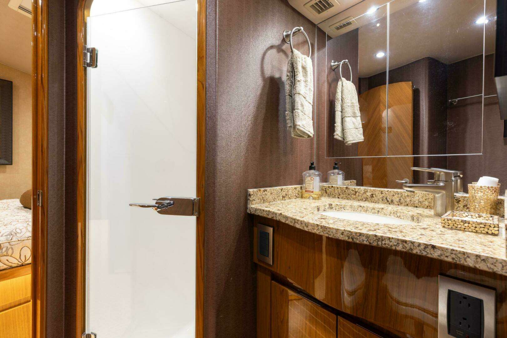 2012 Viking 76 Enclosed Flybridge - Image 19