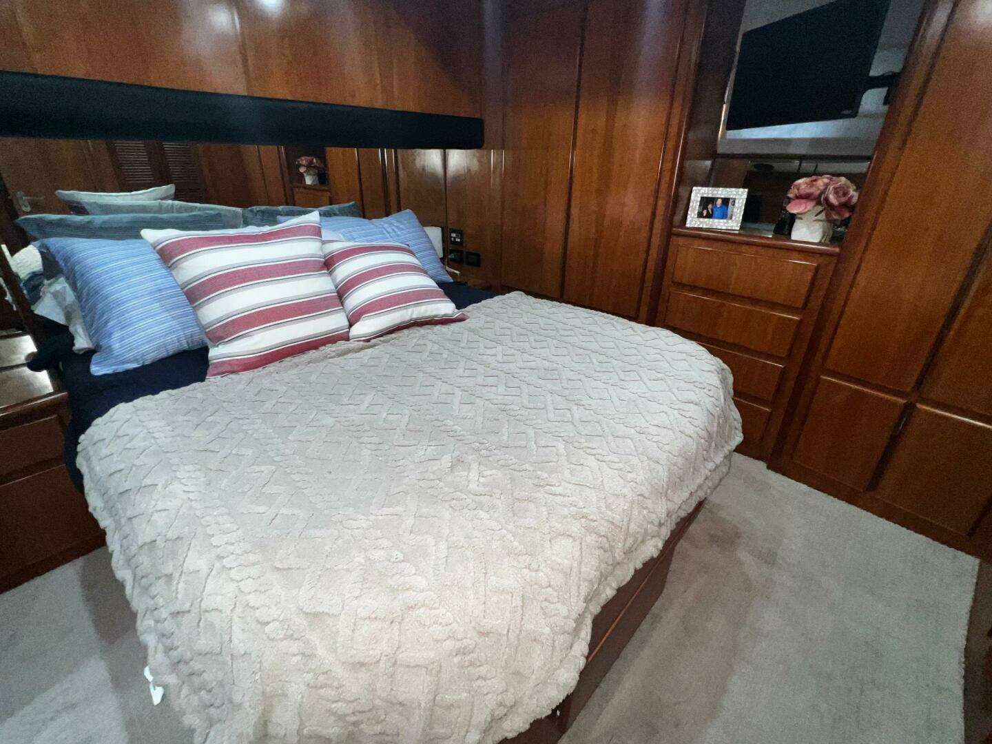 2003 Symbol Pilothouse - Image 51