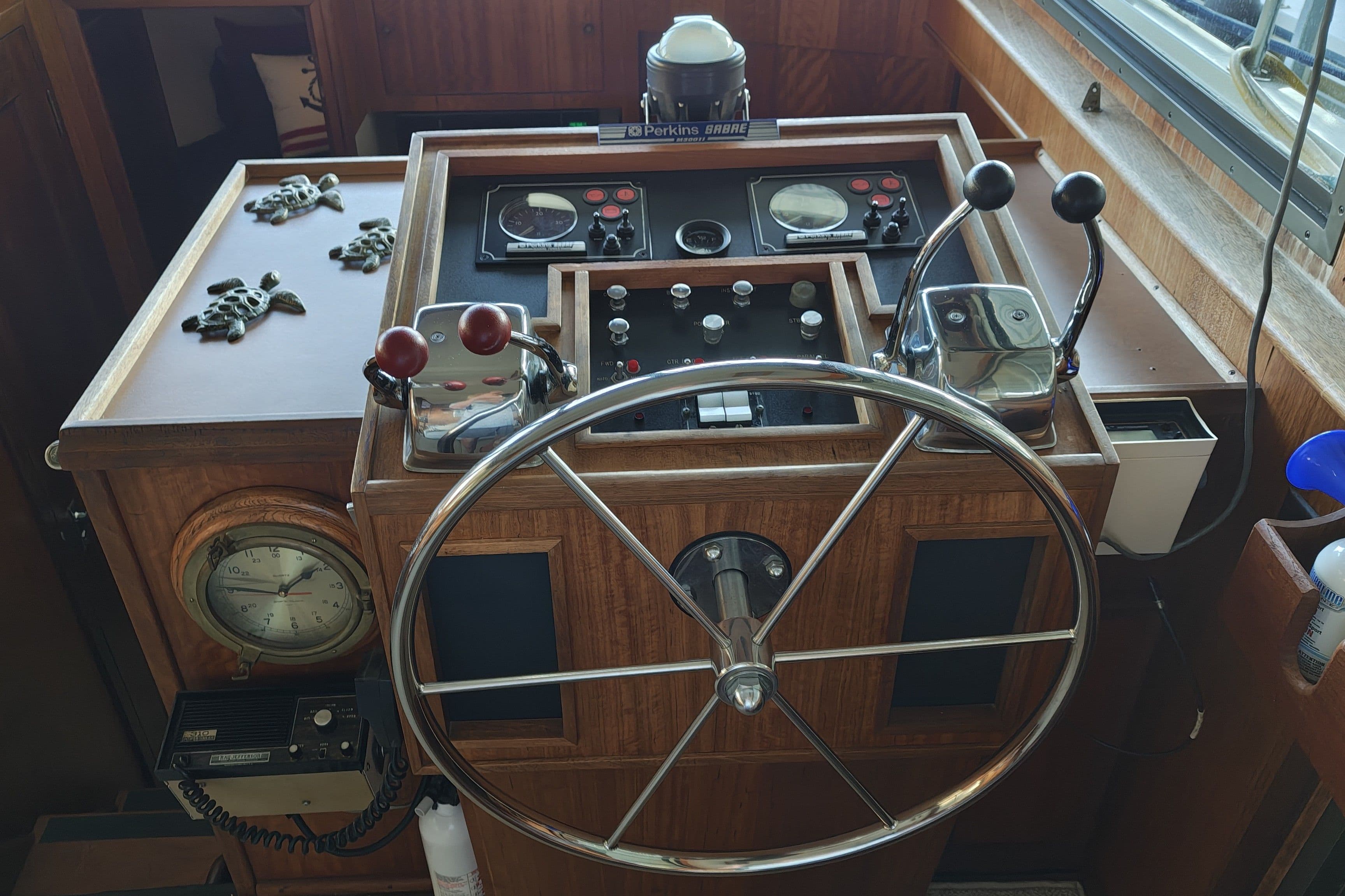 1976 Hatteras 38 Double Cabin - 14