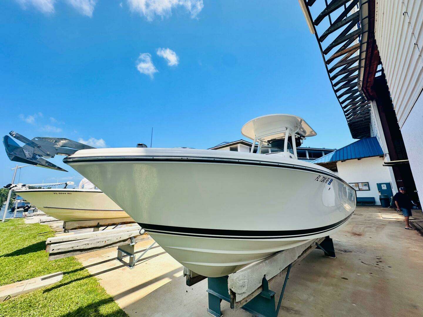 2016 Pursuit C 238 Center Console - Image 11