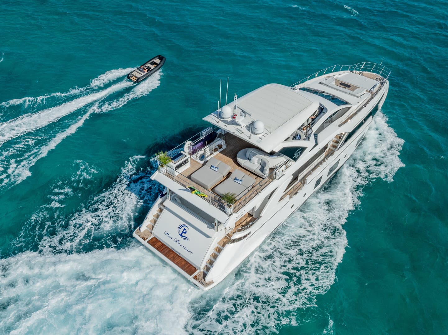 2020 Azimut GRANDE 27M - Image 14