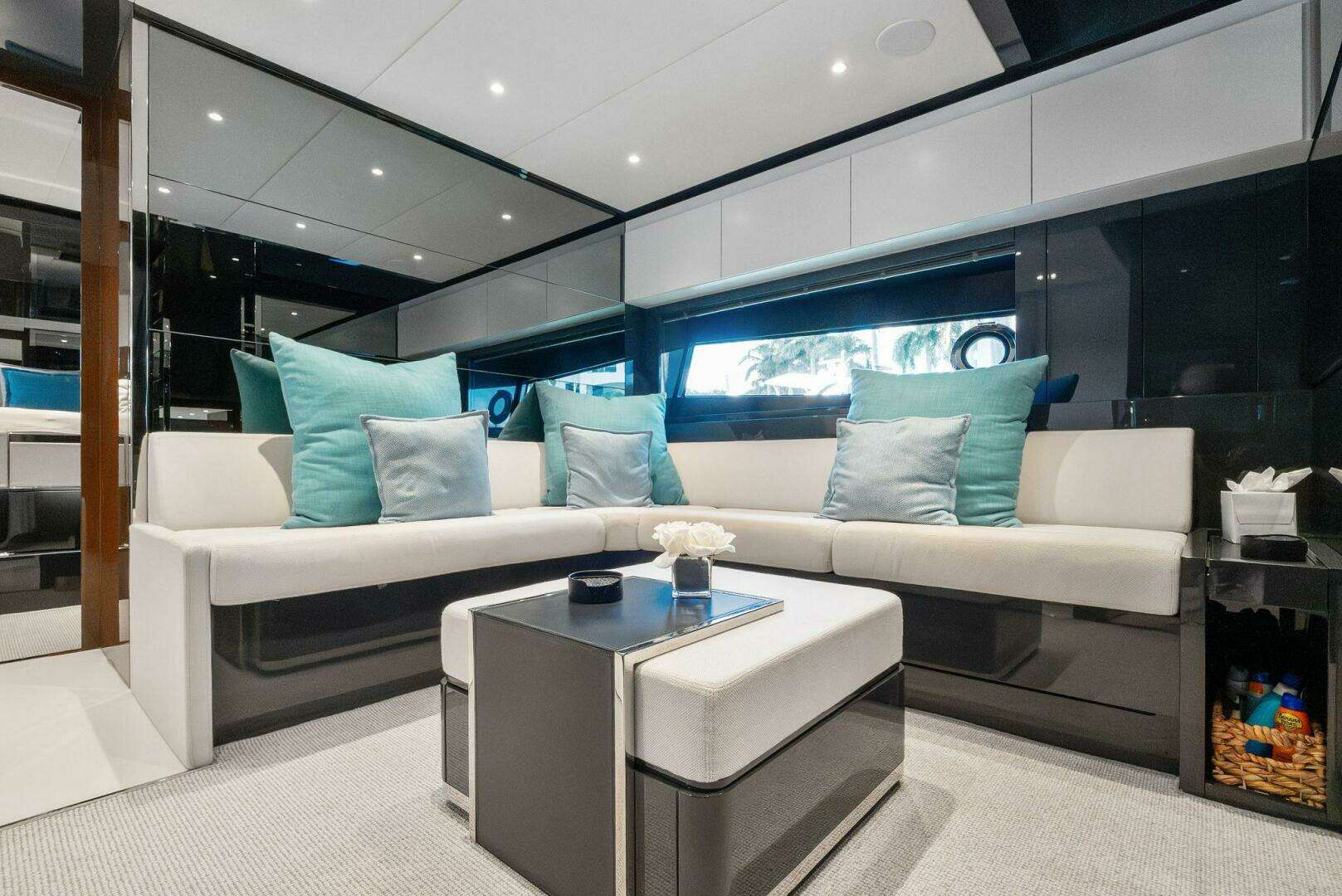 2023 Riva 68 Diable - Image 31