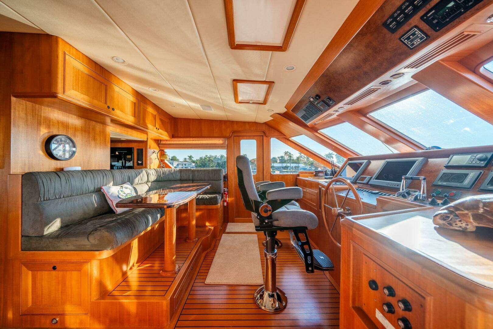 2006 Offshore Yachts 72 Pilothouse - Image 34