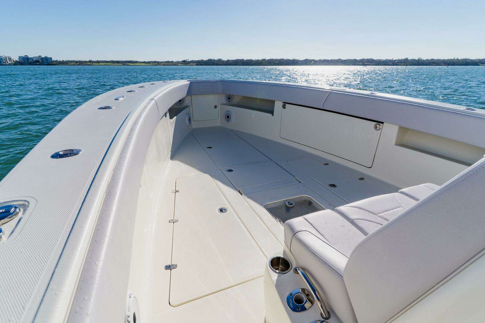 2012 SeaVee 390B - Image 7