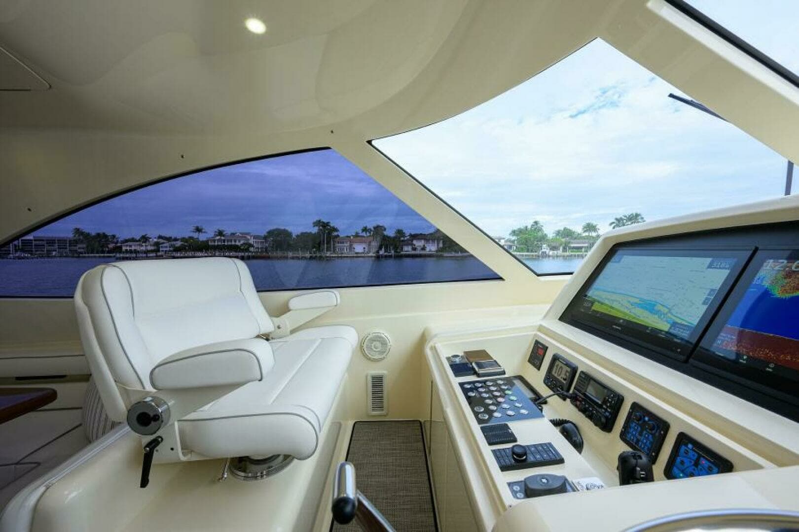 2024 Viking 54 Sport Coupe - Image 20