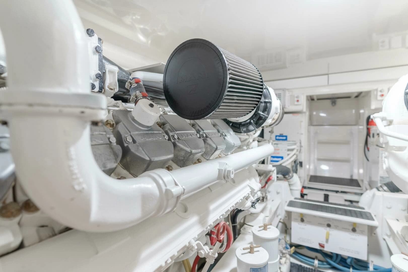 2008 Viking 52 Sport Coupe - Image 21