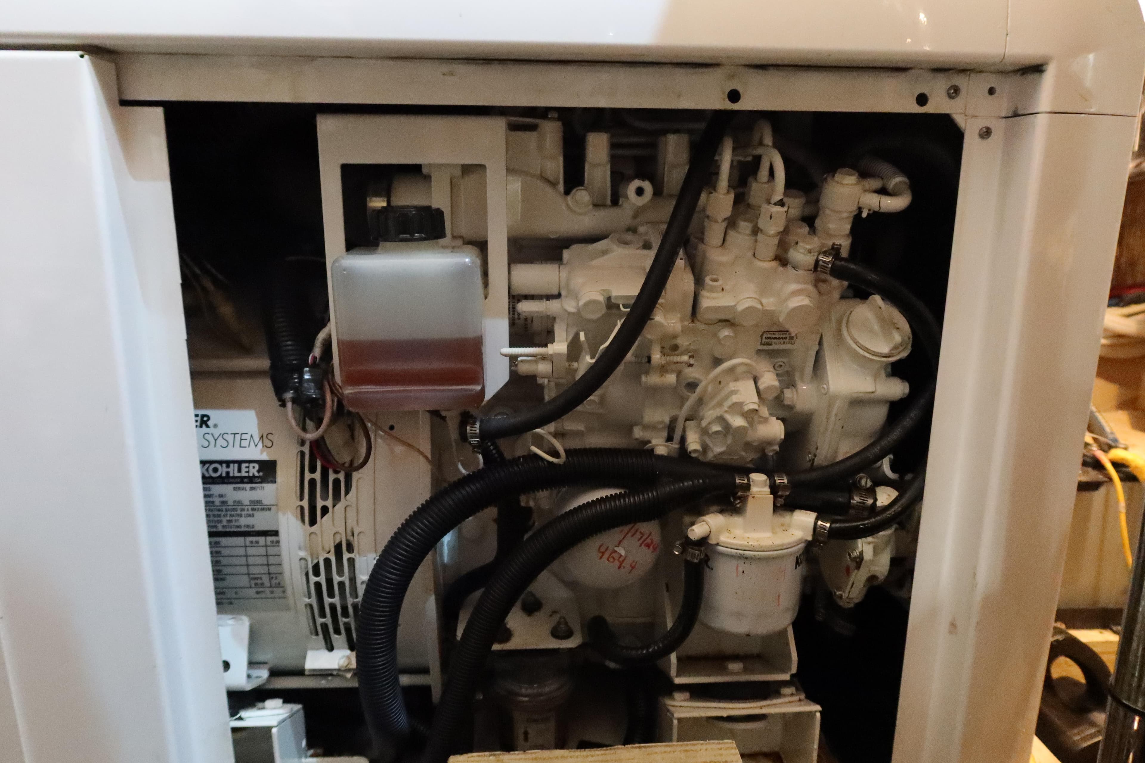 2006 Carver 43 Motor Yacht - 89