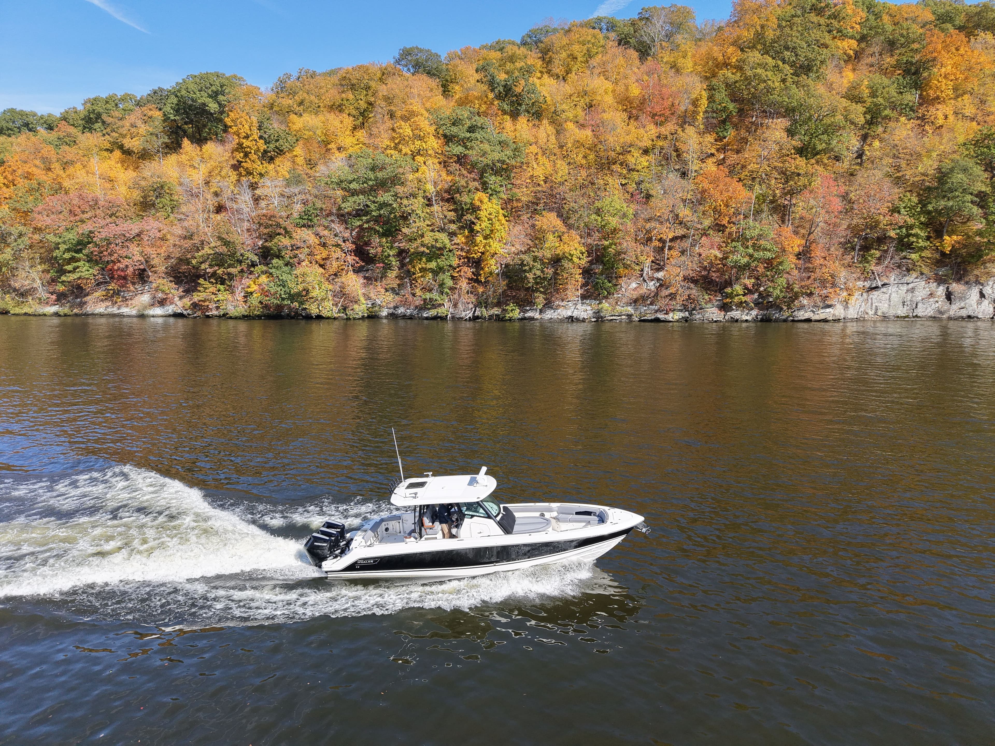 2026 Boston Whaler 360 Outrage - 11