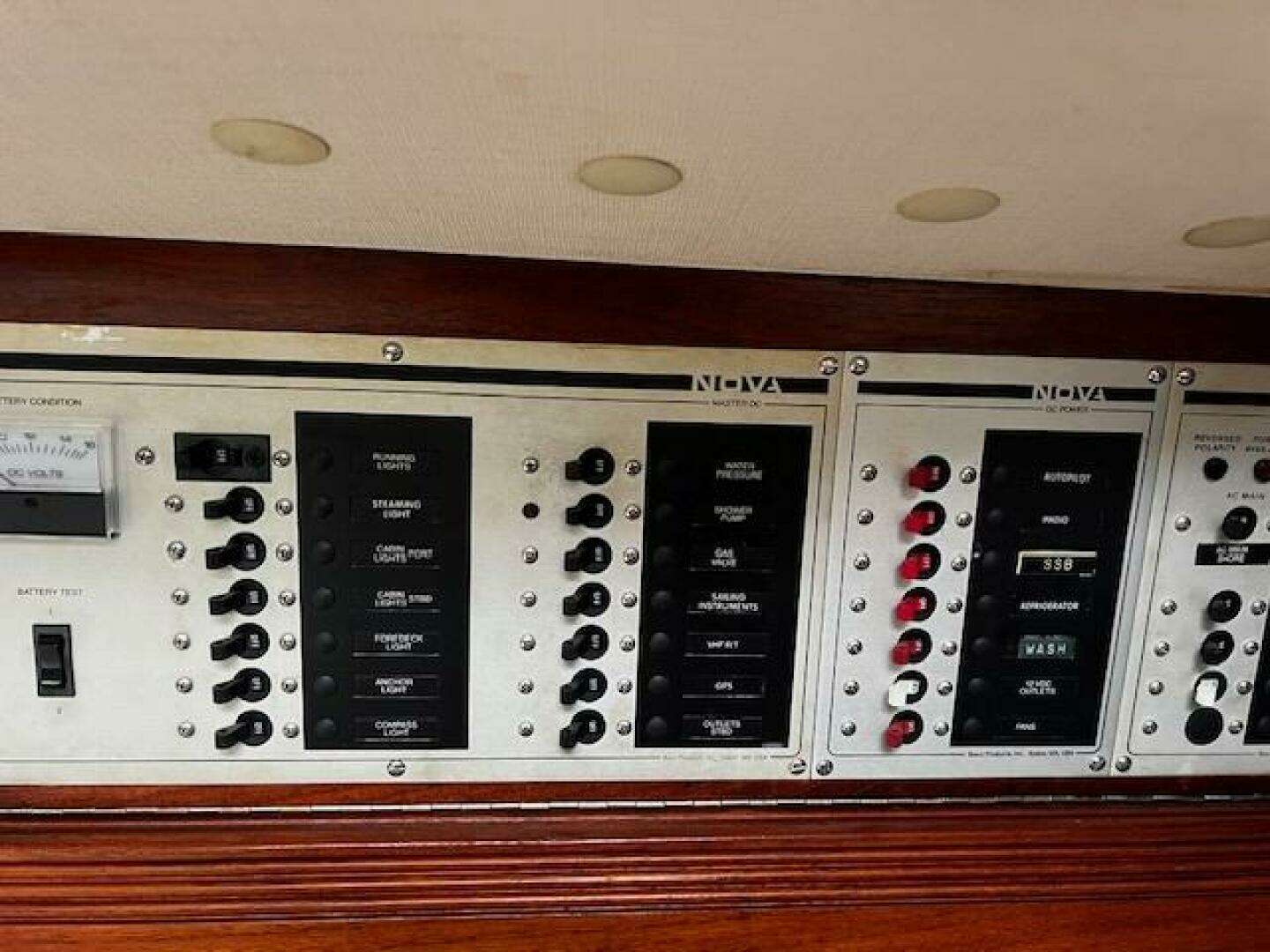 1987 Sabre 34 Mark II - Image 95