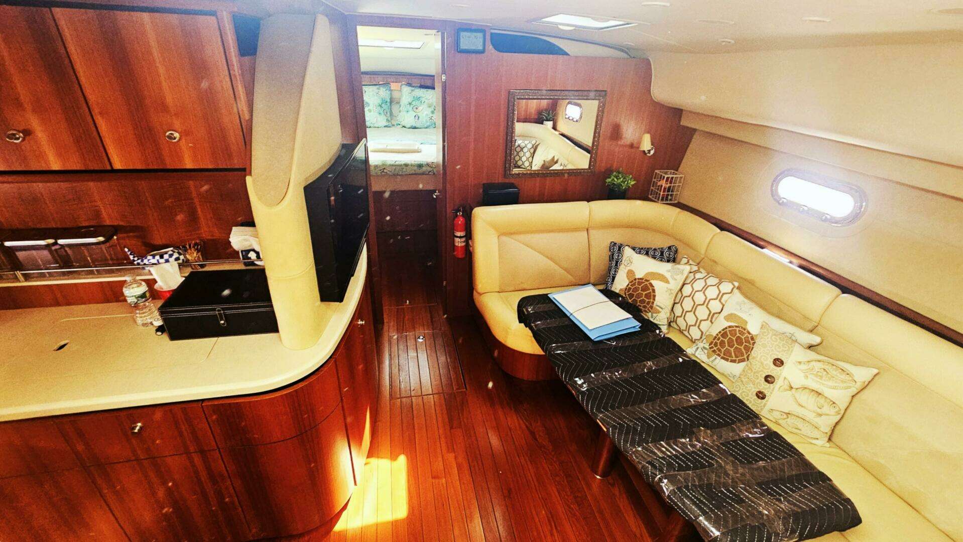 2006 Tiara Yachts 4300 Sovran - Image 32