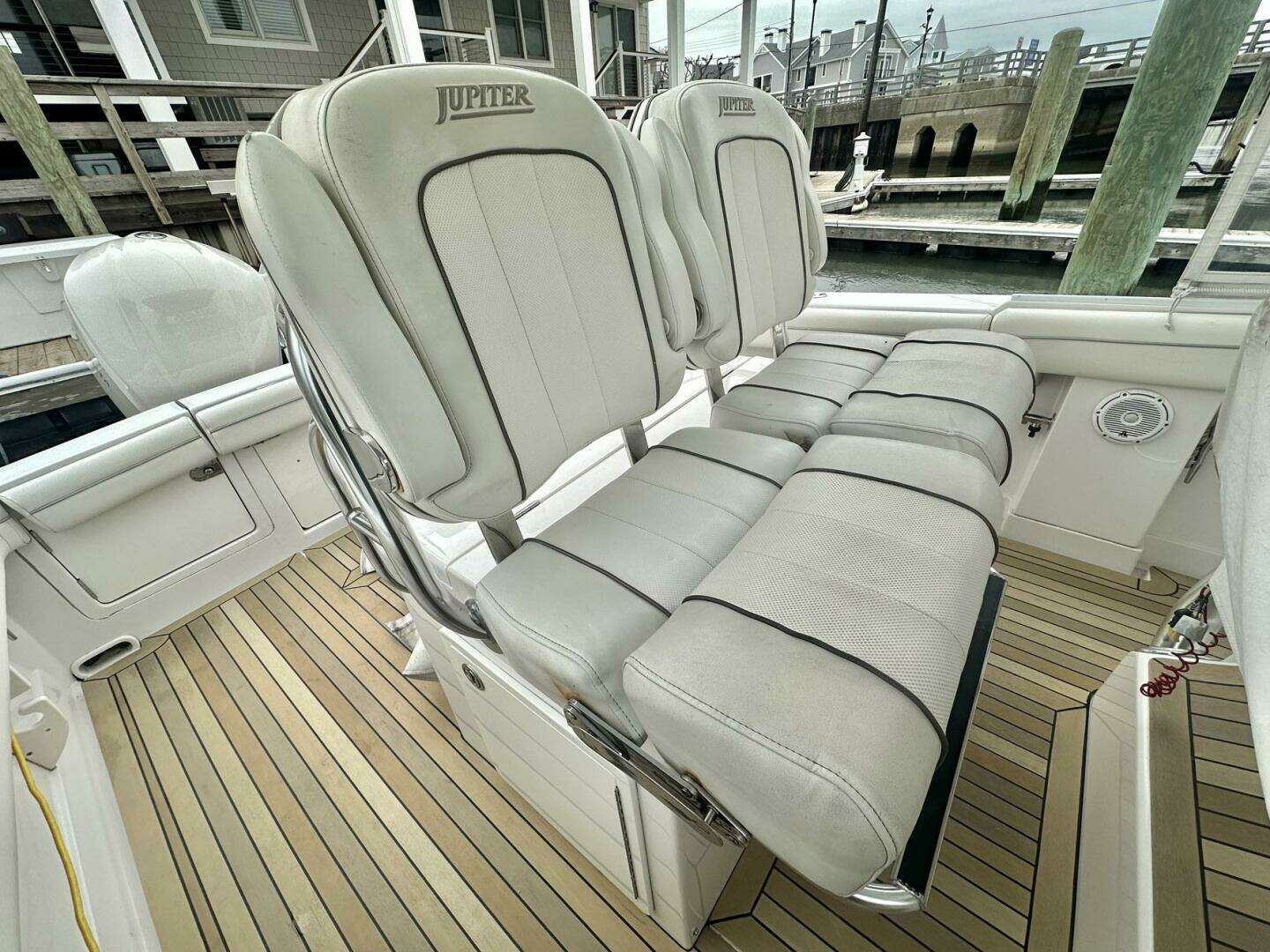 2013 Jupiter Center Console - Image 13