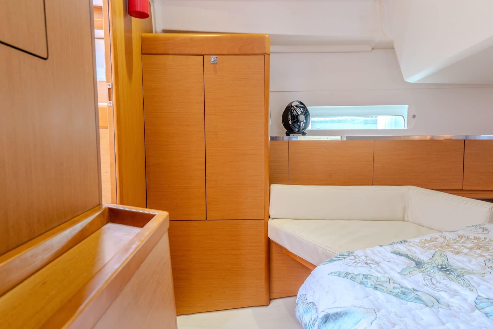 2015 Jeanneau 41 DS - Image 59