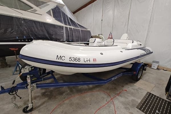 2019 Walker Bay Generation 525 DLX