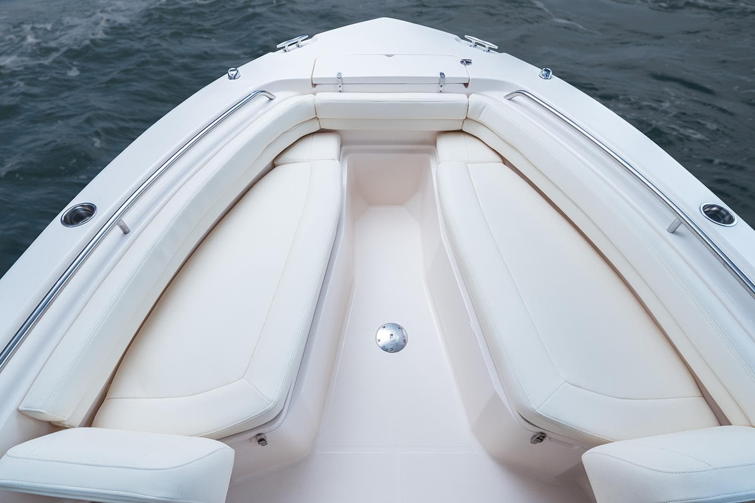 Manufacturer Provided Image: Interior view of 2026 Grady-White Fisherman 257 boat.