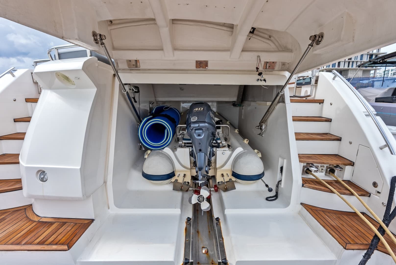 2014 Princess S72 - Image 110