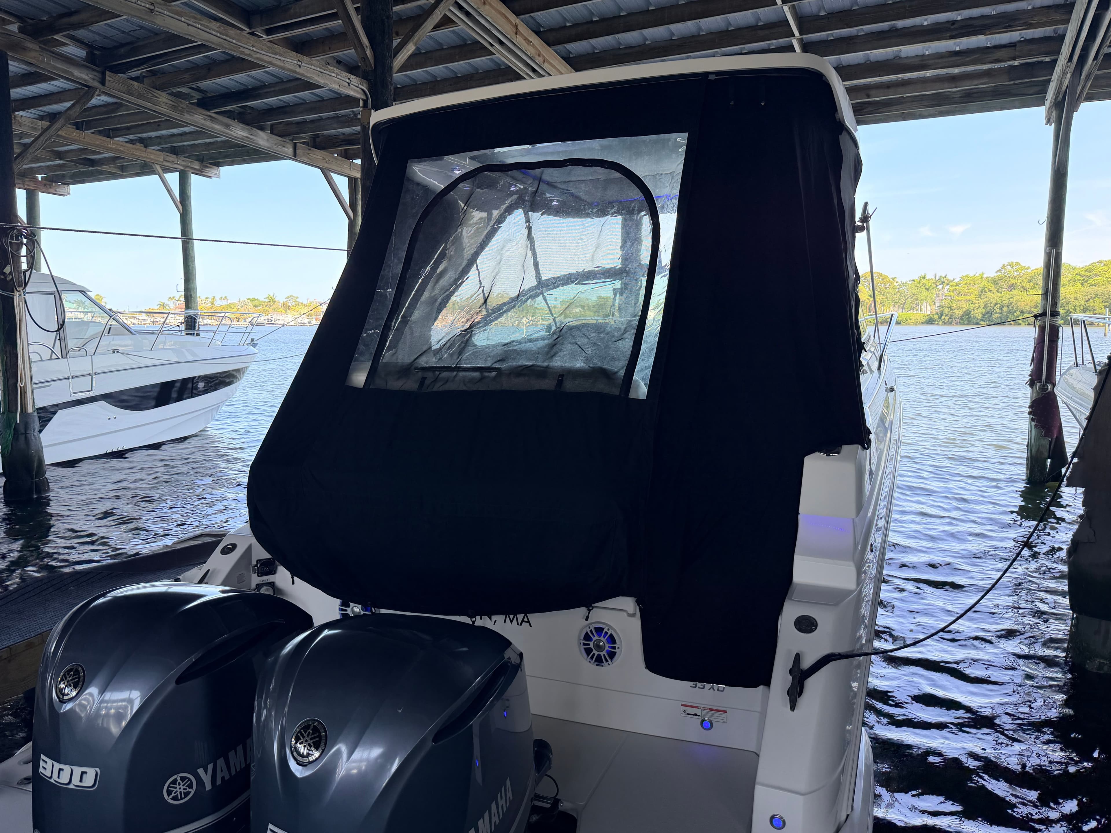 2020 REGAL 33 XO - Image 9