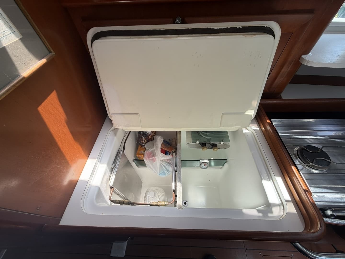 2006 Beneteau 423 - Image 103