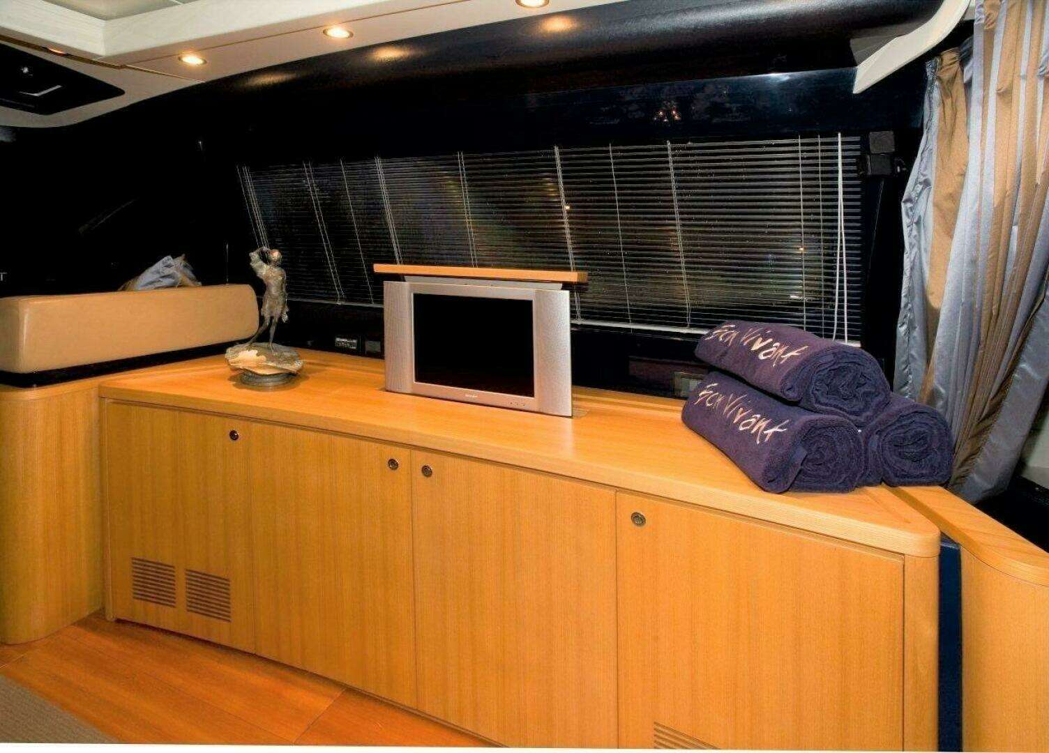 2004 Riva Splendida - Image 11