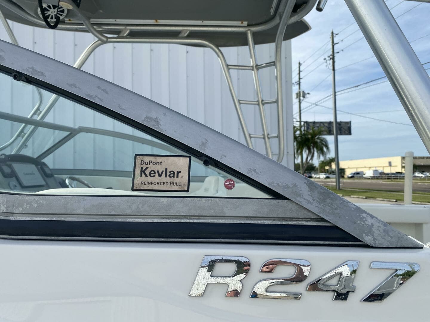 2011 Robalo — - Image 30