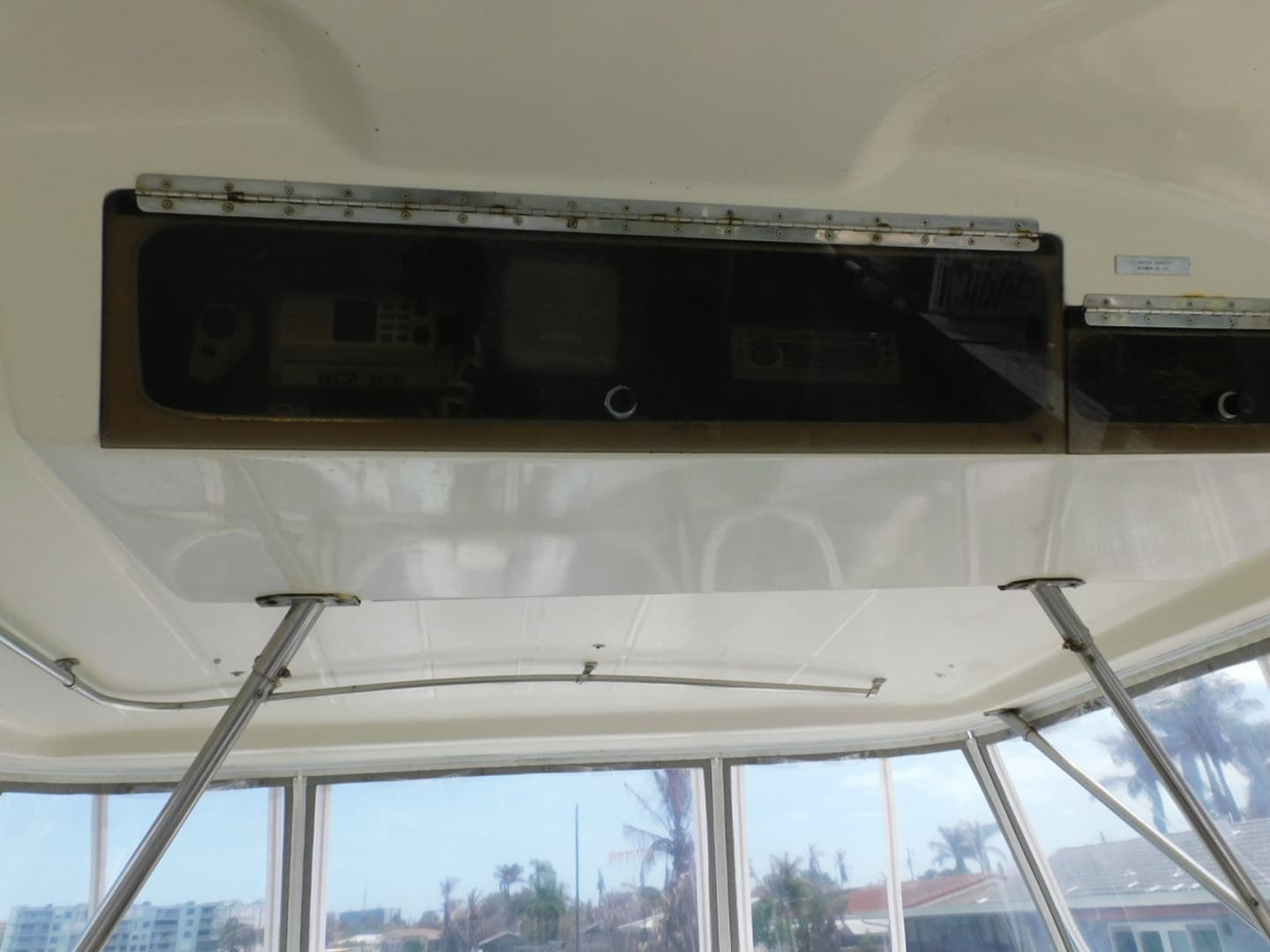 1987 Sea Ray 460 Convertible - Image 18
