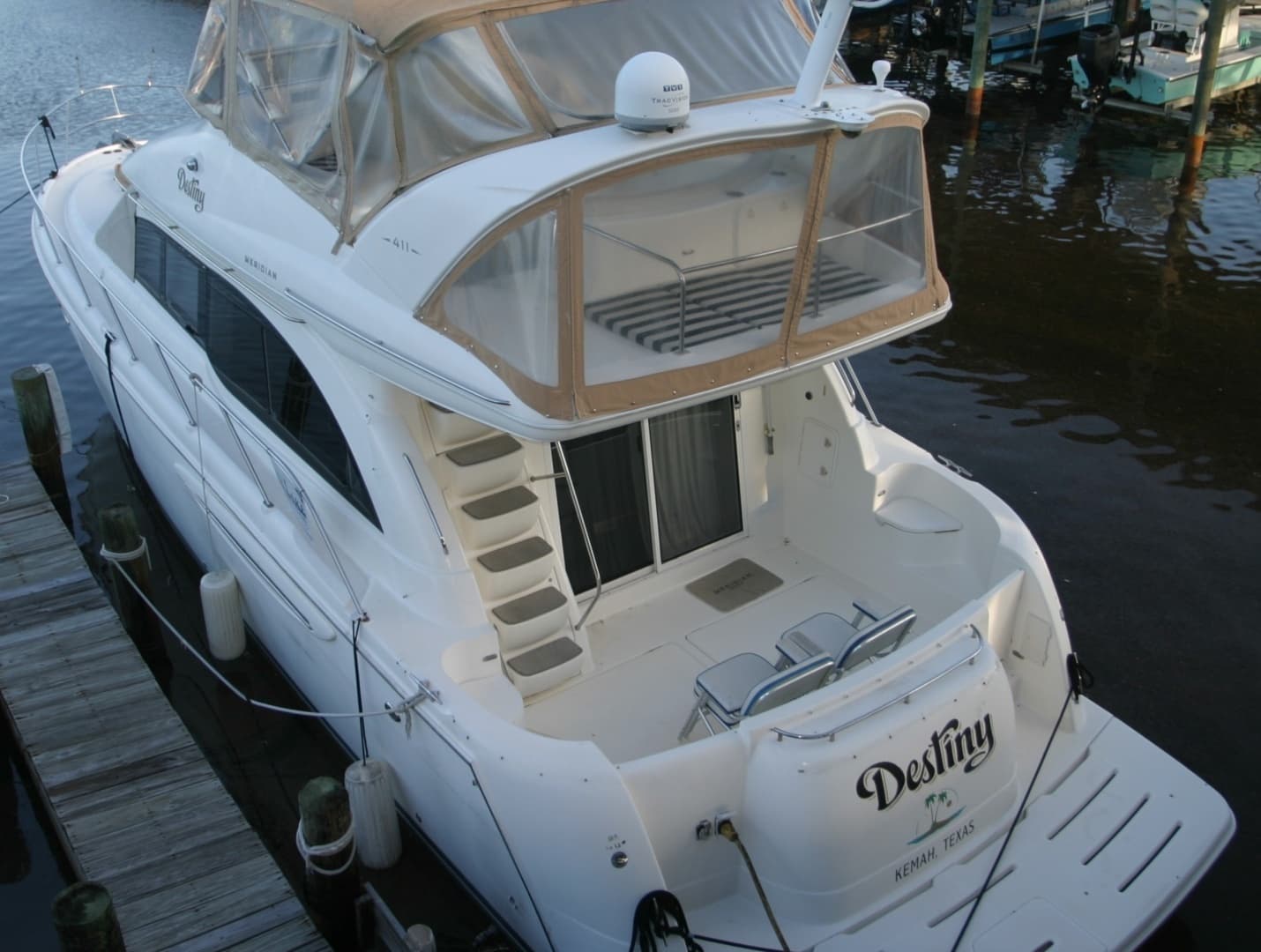 2005 Meridian 411 Sedan - Image 2