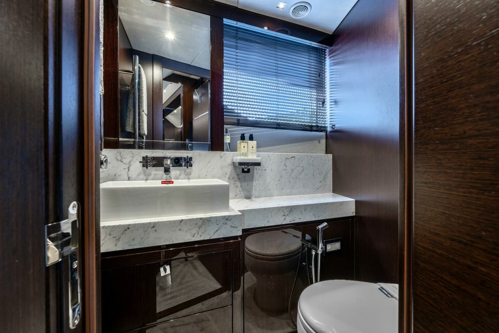 2020 Sunseeker Sunseeker 116 Yacht - Image 37