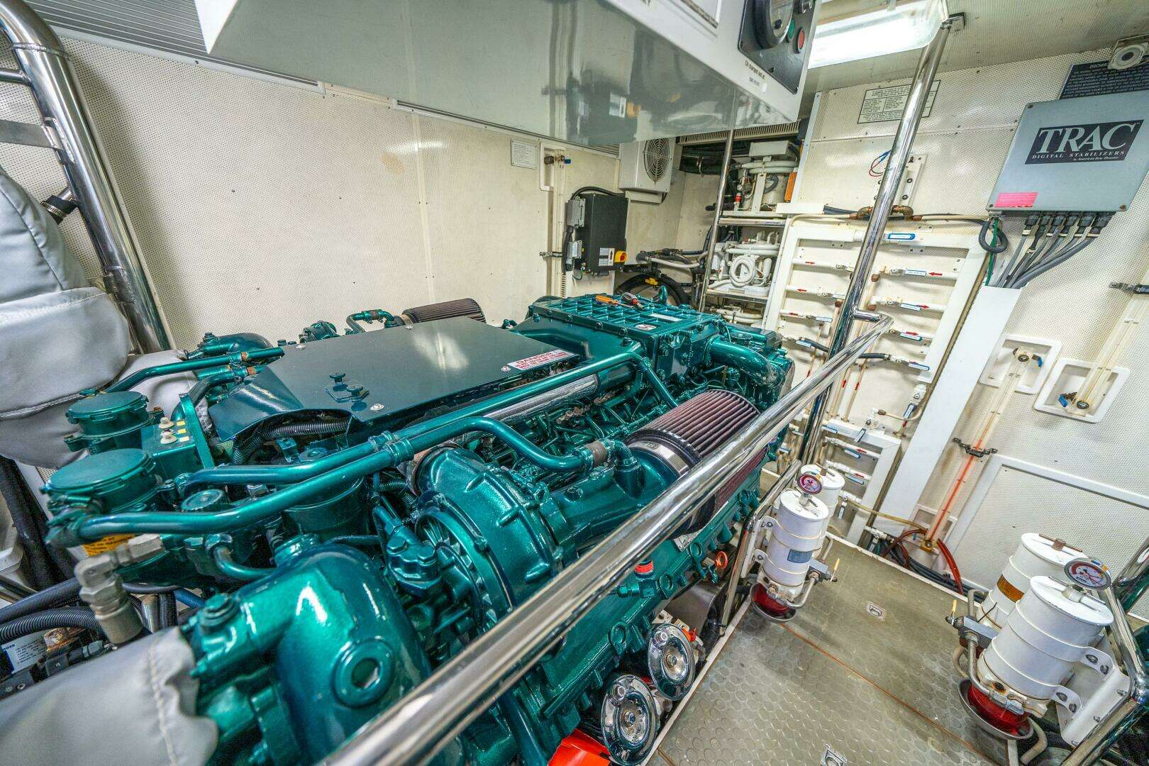 2006 Offshore Yachts 72 Pilothouse - Image 67