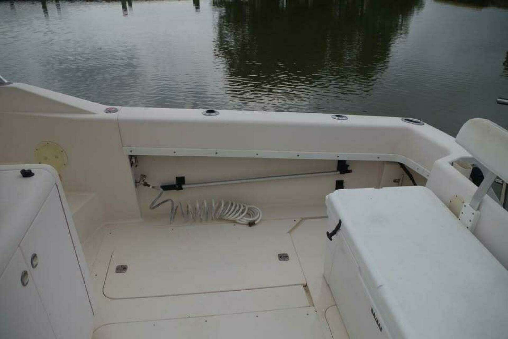 1994 Intrepid 376 Walkaround - Image 13
