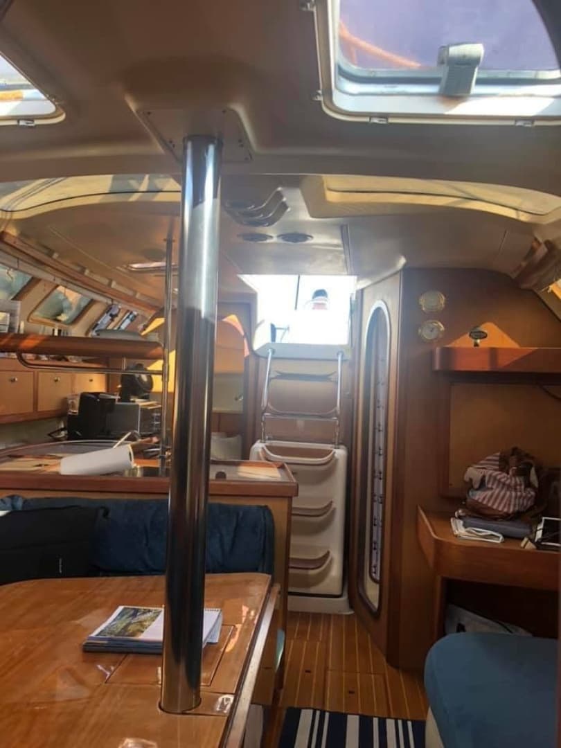 1999 Hunter 380 - Image 10