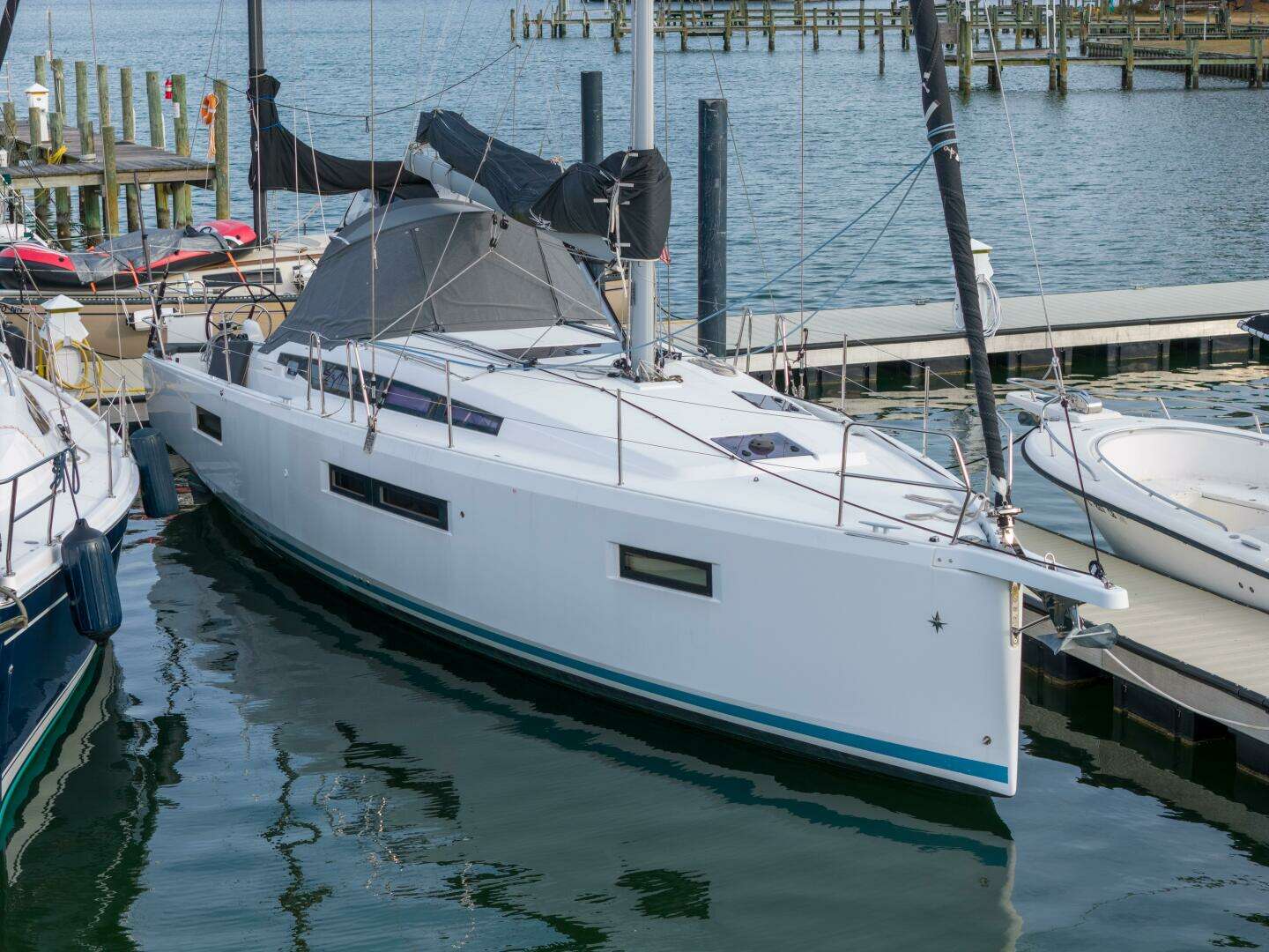 2023 Jeanneau Sun Odyssey 410 - Image 11