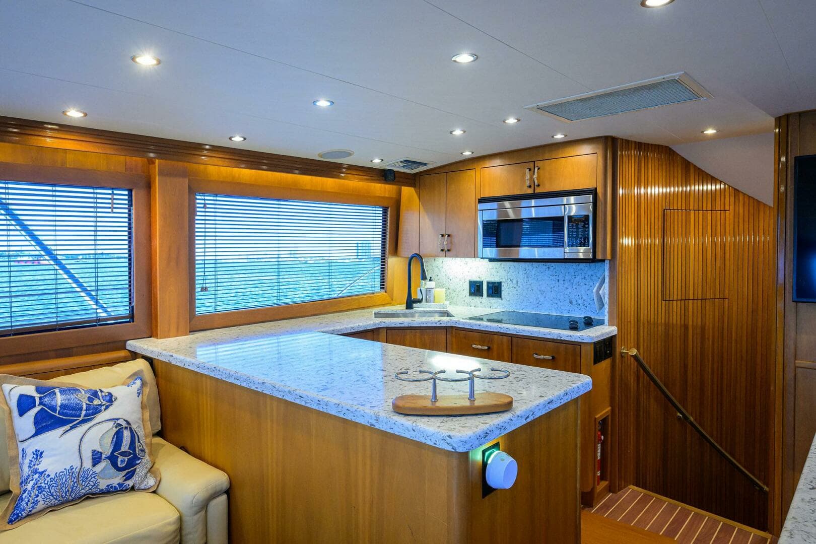 2001 Hatteras Convertible - Image 14