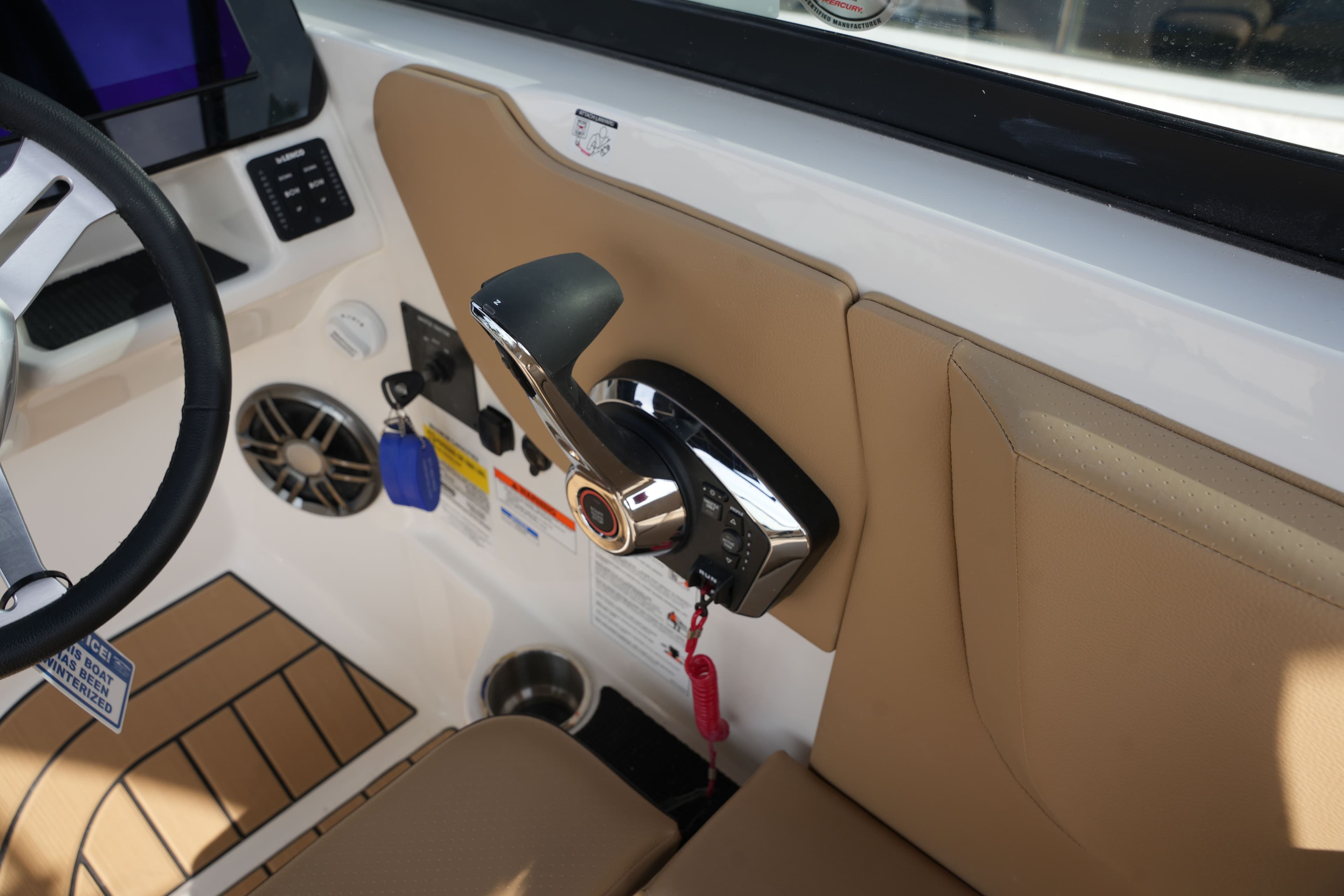 2026 Sea Ray SDX 230 - 19