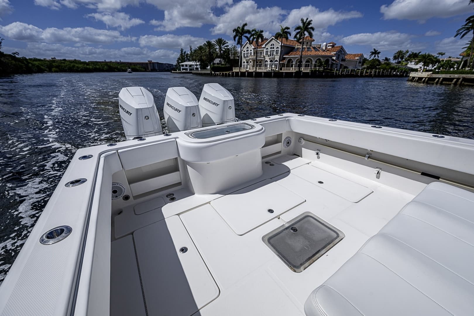 2015 Invincible 42 Open Fisherman - Image 15