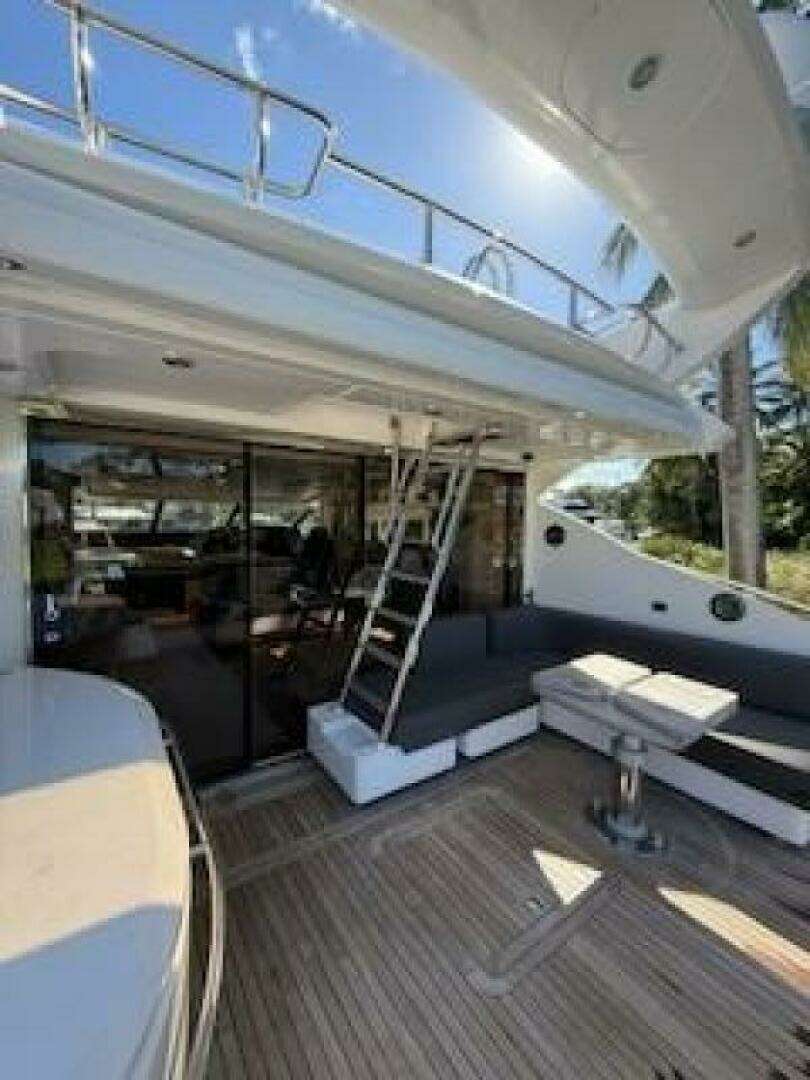 2012 Sunseeker Predator Sport Yacht 74 - Image 21