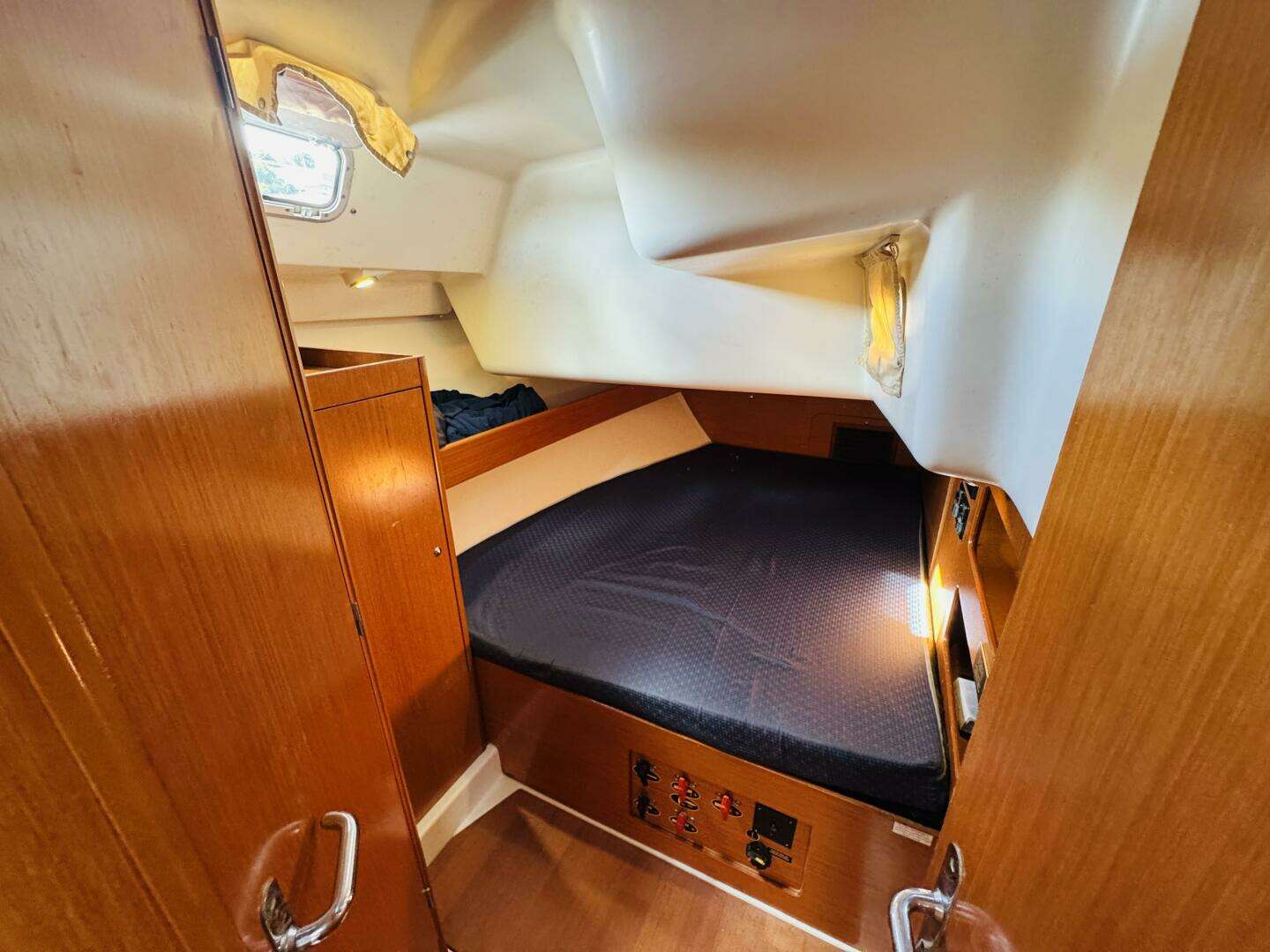 2006 Beneteau Cyclades 50 - Image 17