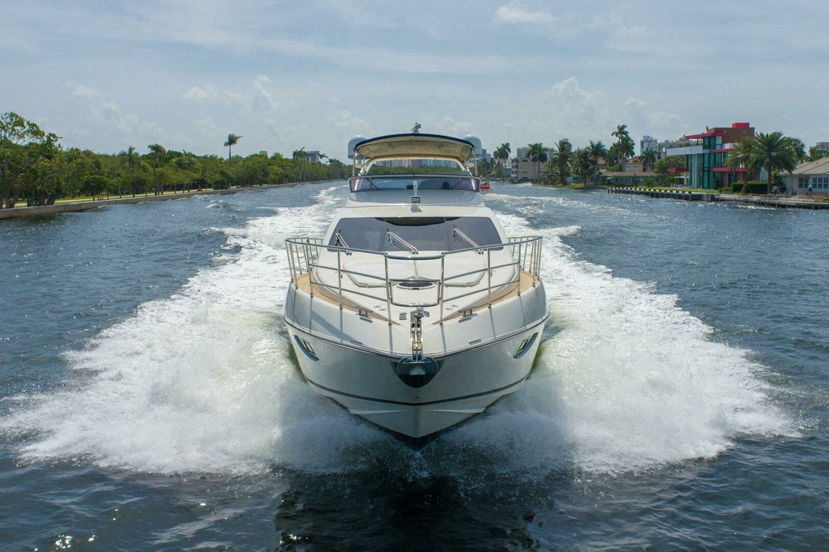 2009 Azimut 62E - Image 4