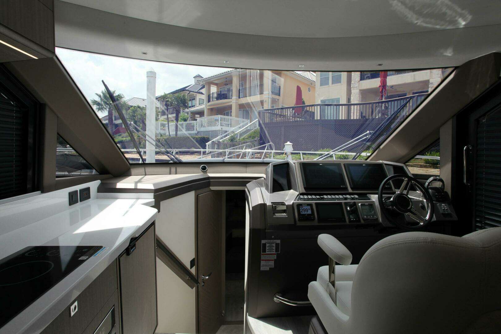 2025 Galeon — - Image 108