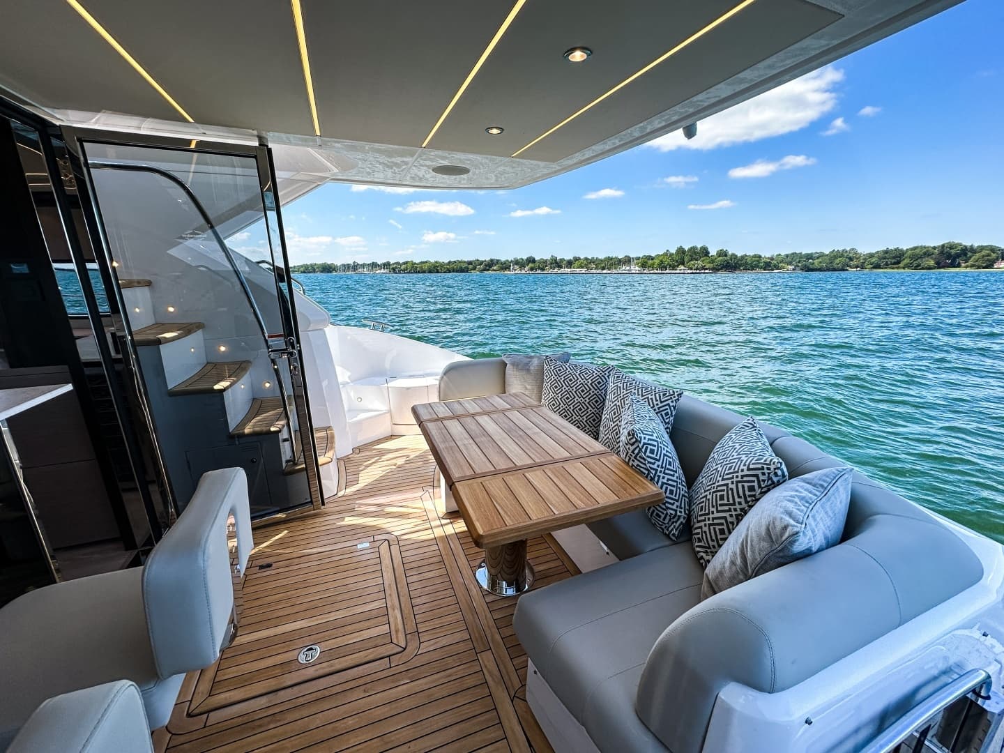2024 Sunseeker 55 Manhattan - Image 34