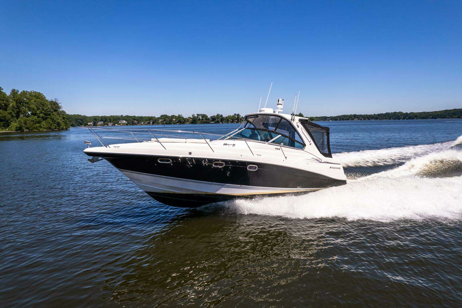 2008 Four Winns V378 - Image 10