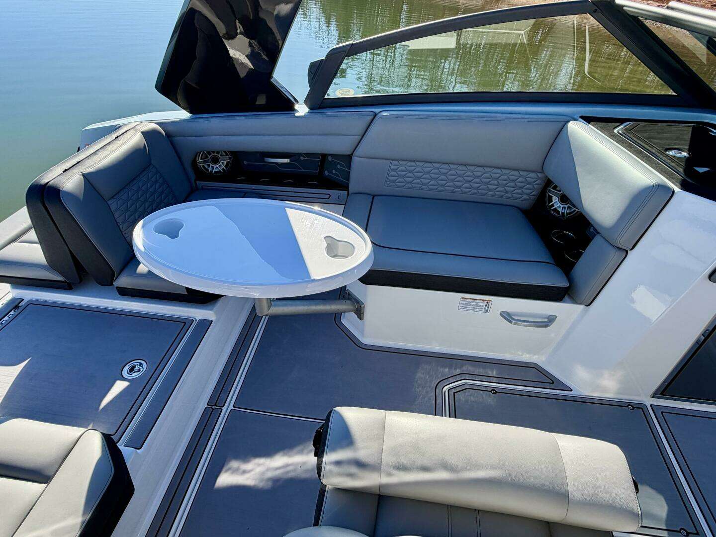 2023 Correct Craft Ingenity 23EL2 Electric Boat - Image 127