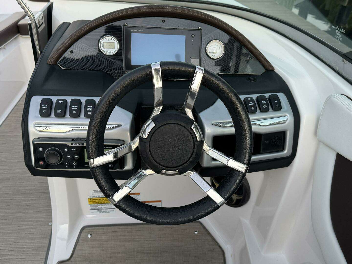 2016 Regal 23 OBX - Image 17