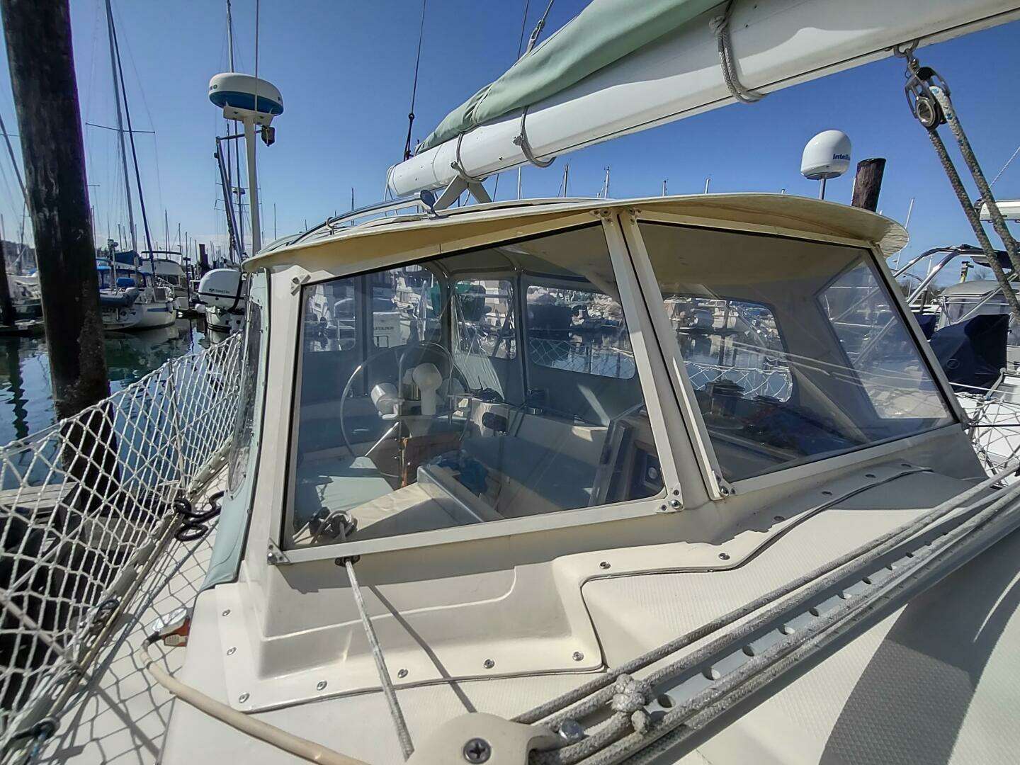 1988 Cascade 42 - Image 5
