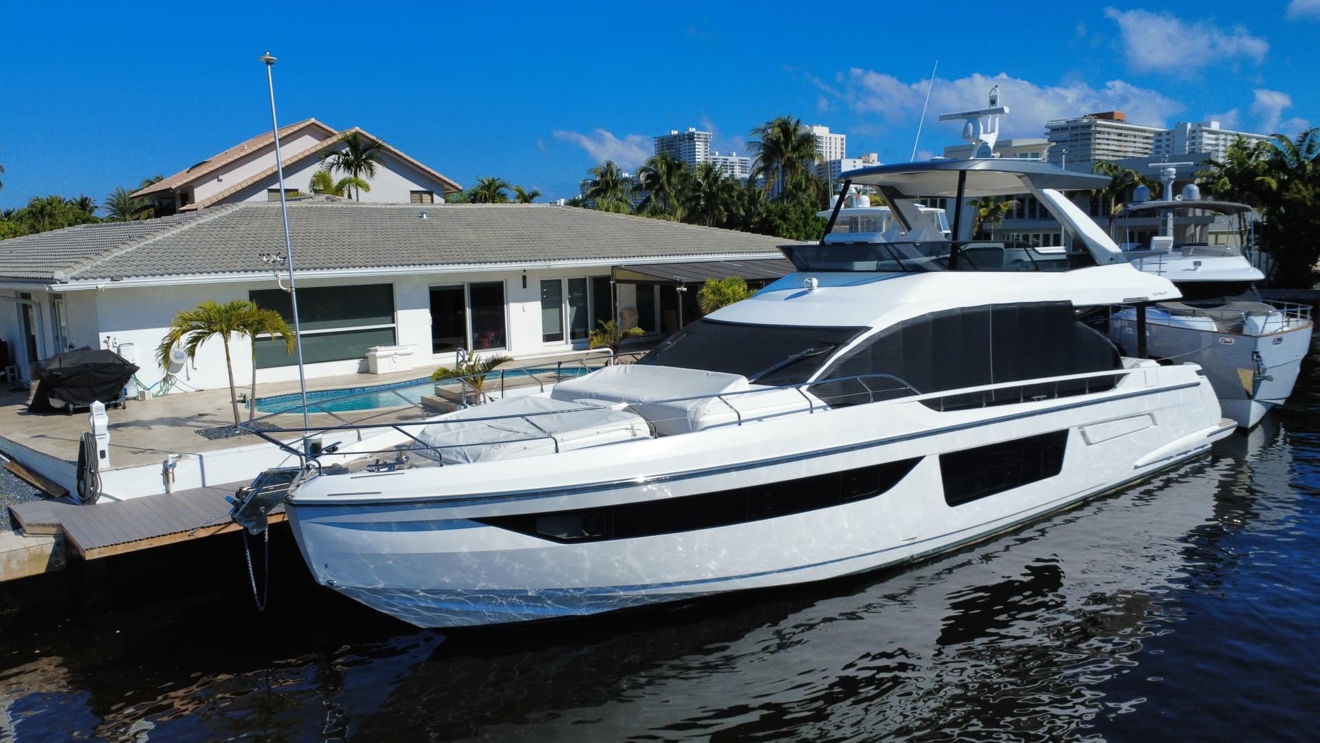 2025 Azimut — - Image 3