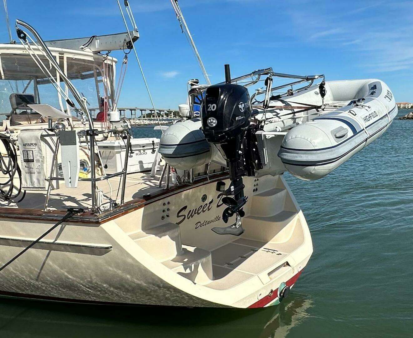 2005 Island Packet 485 - Image 5