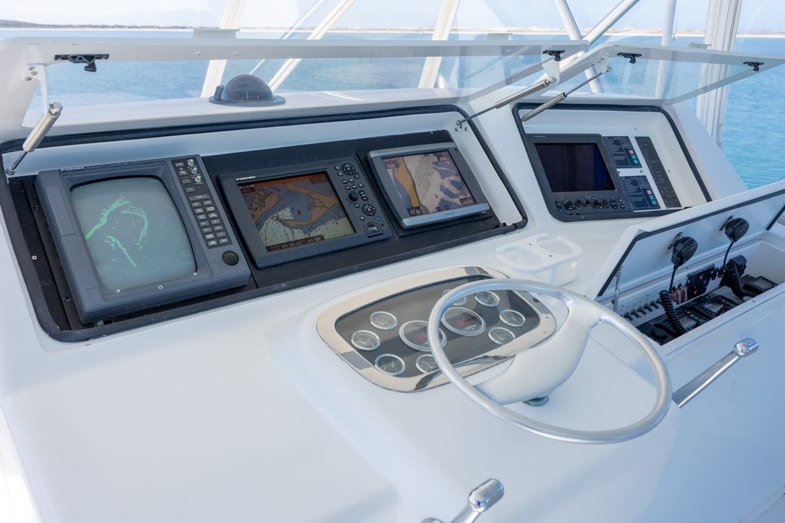 2000 Viking 55 Convertible - Image 101
