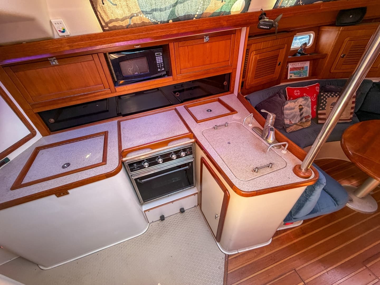 1993 Catalina 42 - Image 10